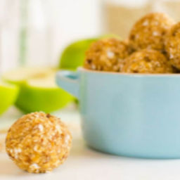 Oat Apple energy bites